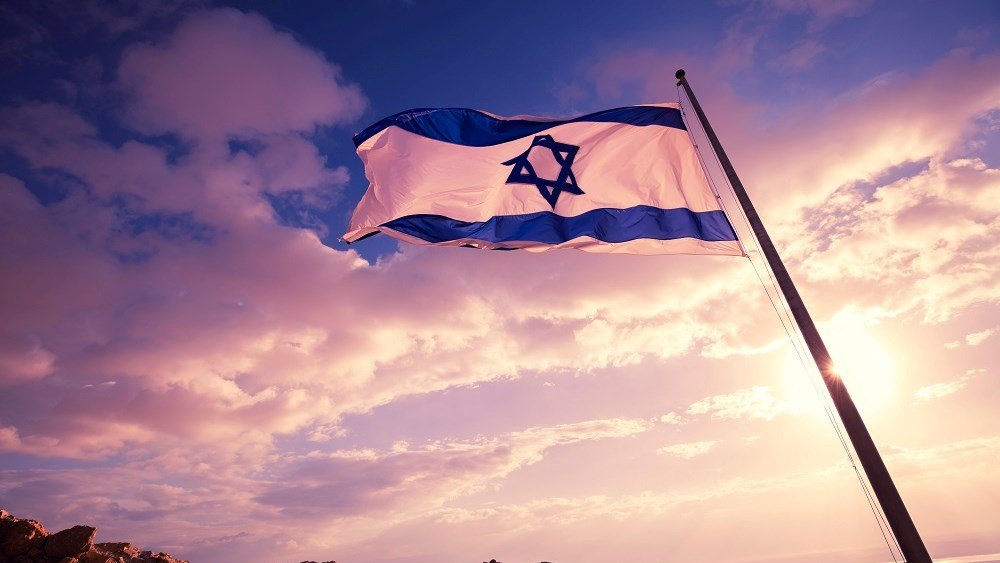 Ισραήλ:-Εξιτήριο-από-το-νοσοκομείο-έλαβαν-οι-τρεις-πρώτες-Ισραηλινές-όμηροι-που-αφέθηκαν-ελεύθερες-πριν-από-μια-εβδομάδα