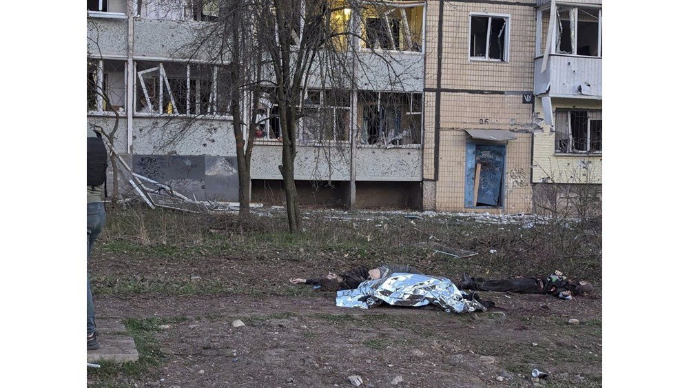 Ουκρανία: Τουλάχιστον 18 νεκροί και 61 τραυματίες από ρωσικό πυραυλικό πλήγμα στη γενέτειρα του Ζελένσκι