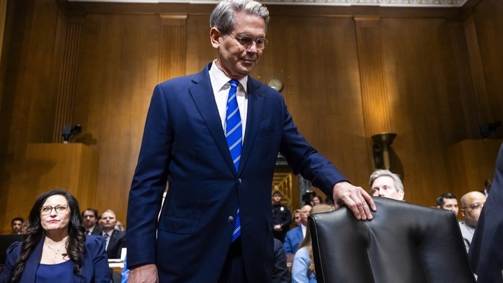 bloomberg:-Ο-Μπέσεντ-(ΥΠΟΙΚ)-περιμένει-να-αποκλιμακωθεί-η-δασμολογική-αντιπαράθεση-με-την-Κίνα