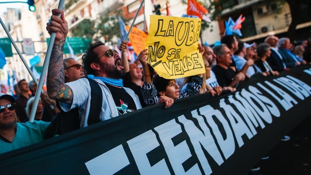 Αργεντινή: Αύξηση συντάξεων παρά την αντίδραση Μιλέι ψήφισε το Κογκρέσο – “Θα ασκήσω βέτο”, λέει ο πρόεδρος