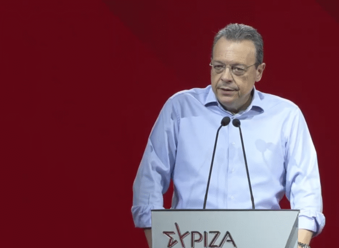 Φάμελλος:-o-κ.-Μητσοτάκης-έστησε-μια-φιέστα-στην-προσπάθειά-του-να-ανατρέψει-το-δυσμενές-γι’-αυτόν-κλίμα Φάμελλος:-o-κ.-Μητσοτάκης-έστησε-μια-φιέστα-στην-προσπάθειά-του-να-ανατρέψει-το-δυσμενές-γι’-αυτόν-κλίμα