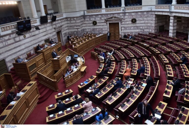 Βουλή:-Ψηφίσθηκε-το-νομοσχέδιο-για-την-«Αναμόρφωση-Πειθαρχικού-Δικαίου-των-υπαλλήλων-του-δημόσιου-τομέα»