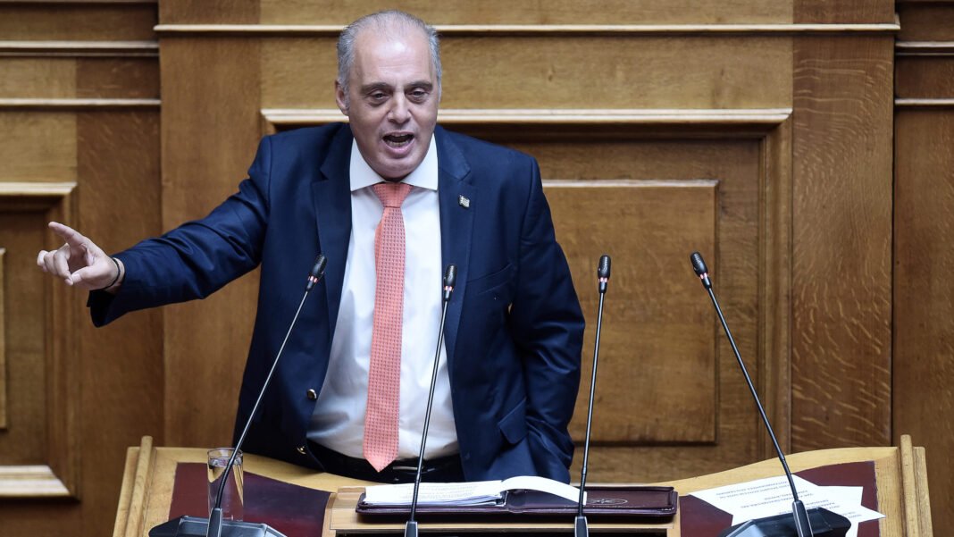 Κυριάκος-Βελόπουλος:-Σε-πανικό-ο-πρωθυπουργός-–-Γενικόλογες-οι-ανακοινώσεις-του-στη-ΔΕΘ