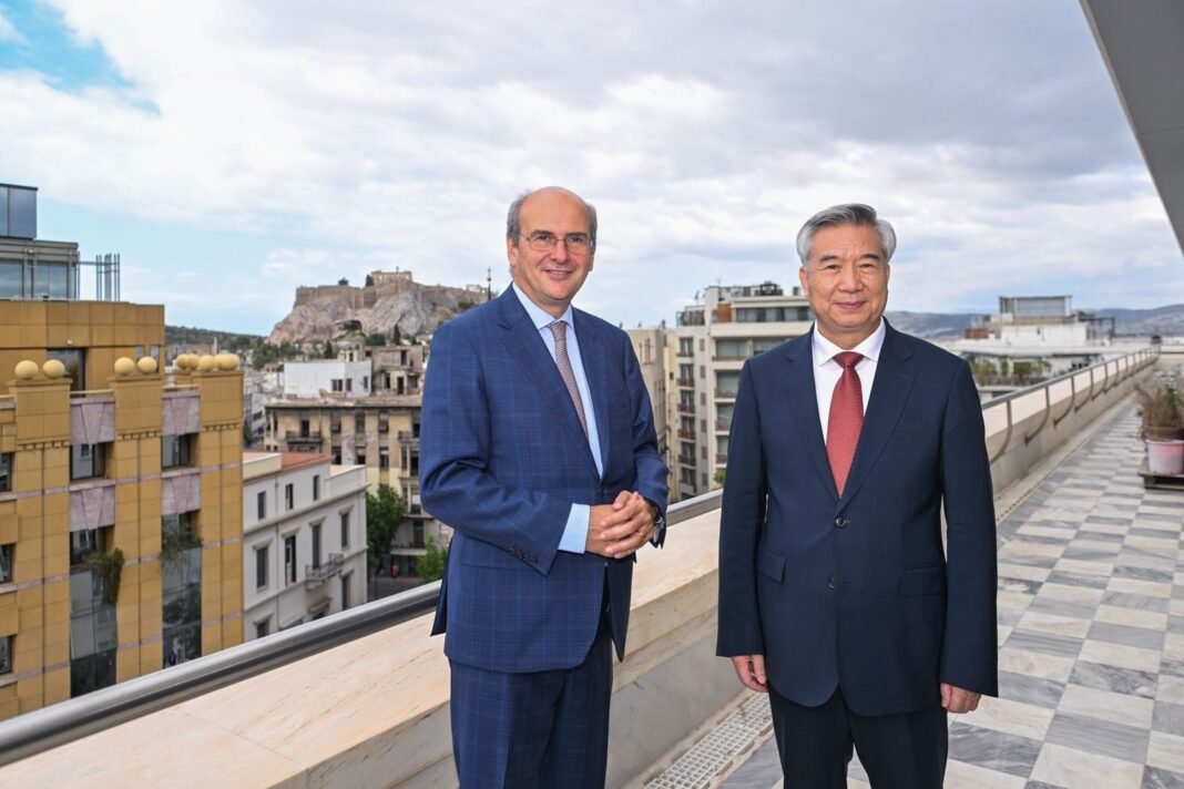 Κωστής Χατζηδάκης: Συναντήθηκε με τον Li Xi, ανώτερo αξιωματούχο του ΚΚ Κίνας Κωστής-Χατζηδάκης:-Συναντήθηκε-με-τον-li-xi,-ανώτερo-αξιωματούχο-του-ΚΚ-Κίνας