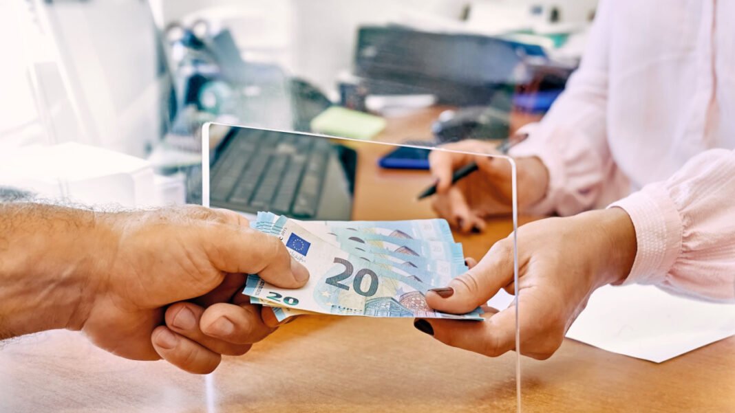 Στεγαστικά-με-κυμαινόμενο-επιτόκιο:-Τι-«ελαφρύνσεις»-προτείνουν-οι-τράπεζες
