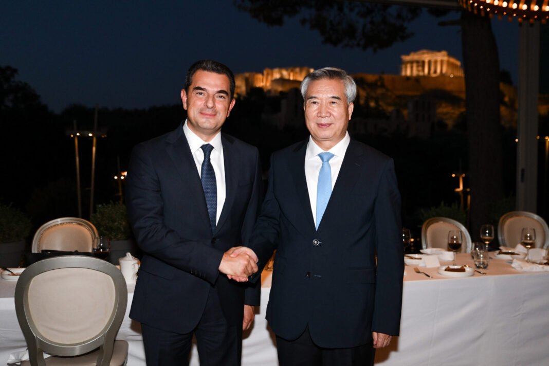 Κώστας Σκρέκας: Συναντήθηκε με αντιπροσωπεία του Κομμουνιστικού Κόμματος της Κίνας Κώστας-Σκρέκας:-Συναντήθηκε-με-αντιπροσωπεία-του-Κομμουνιστικού-Κόμματος-της-Κίνας