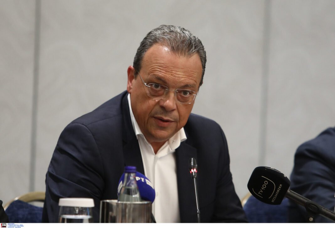Φάμελλος: Η Ελλάδα να αναλάβει πρωτοβουλίες με πρώτη πράξη την αναγνώριση της Παλαιστίνης Φάμελλος:-Η-Ελλάδα-να-αναλάβει-πρωτοβουλίες-με-πρώτη-πράξη-την-αναγνώριση-της-Παλαιστίνης