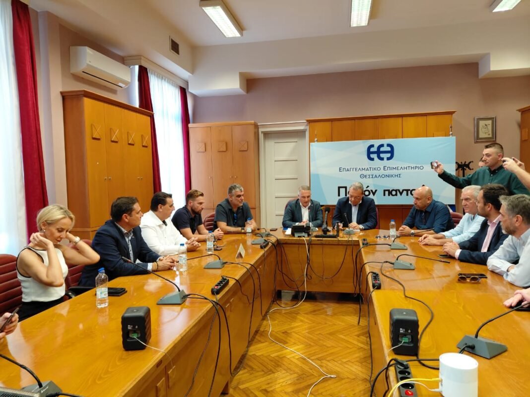Φάμελλος:-Η-κυβέρνηση-του-κ.-Μητσοτάκη-δεν-μπορεί-να-υπηρετήσει-ούτε-την-επιχειρηματικότητα-ούτε-τη-Θεσσαλονίκη