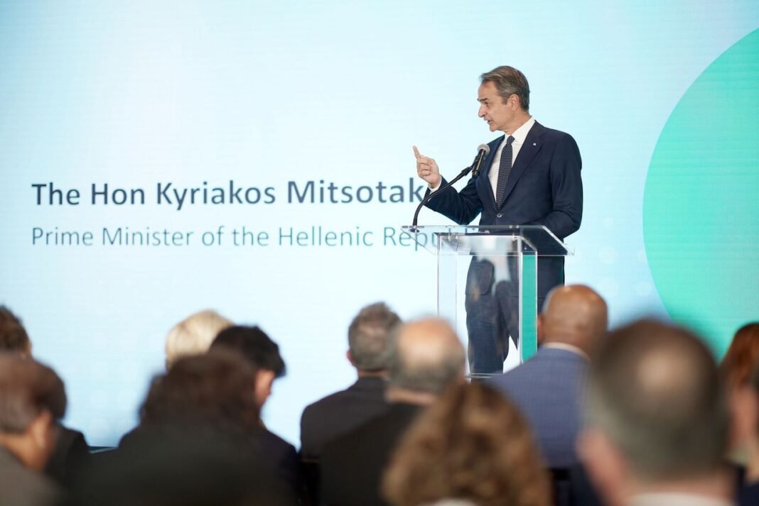Μητσοτάκης:-Εξετάζουμε-την-απαγόρευση-της-χρήσης-των-social-media-από-ανηλίκους-κάτω-των-16-ετών