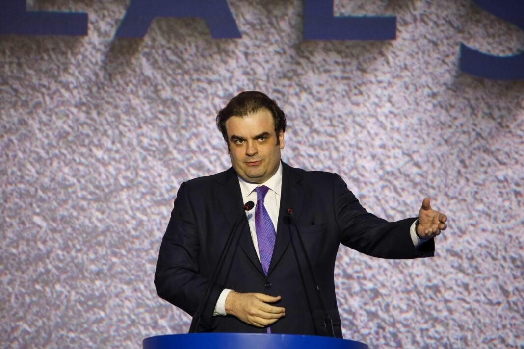 Μηνύματα-Πιερρακάκη-για-την-οικονομία-στο-leaders-οf-the-greek-economy-της-«Ν»:-Να-μην-επαναλάβουμε-τα-ίδια-λάθη