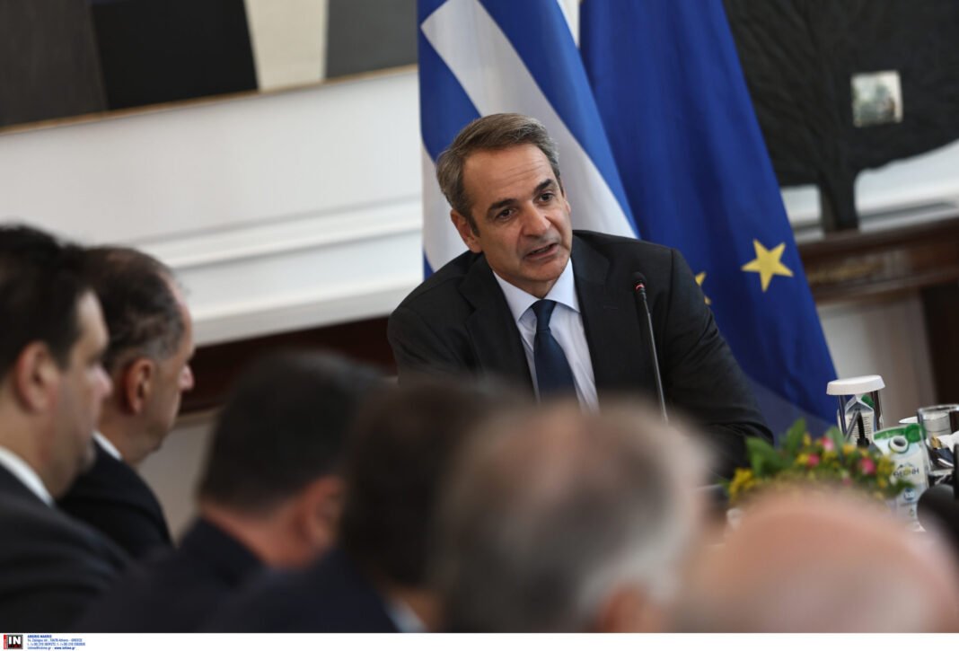 Μητσοτάκης-στο-Υπουργικό-Συμβούλιο:-Στηρίζουμε-την-κοινωνία-με-σταθερά-και-μόνιμα-μέτρα