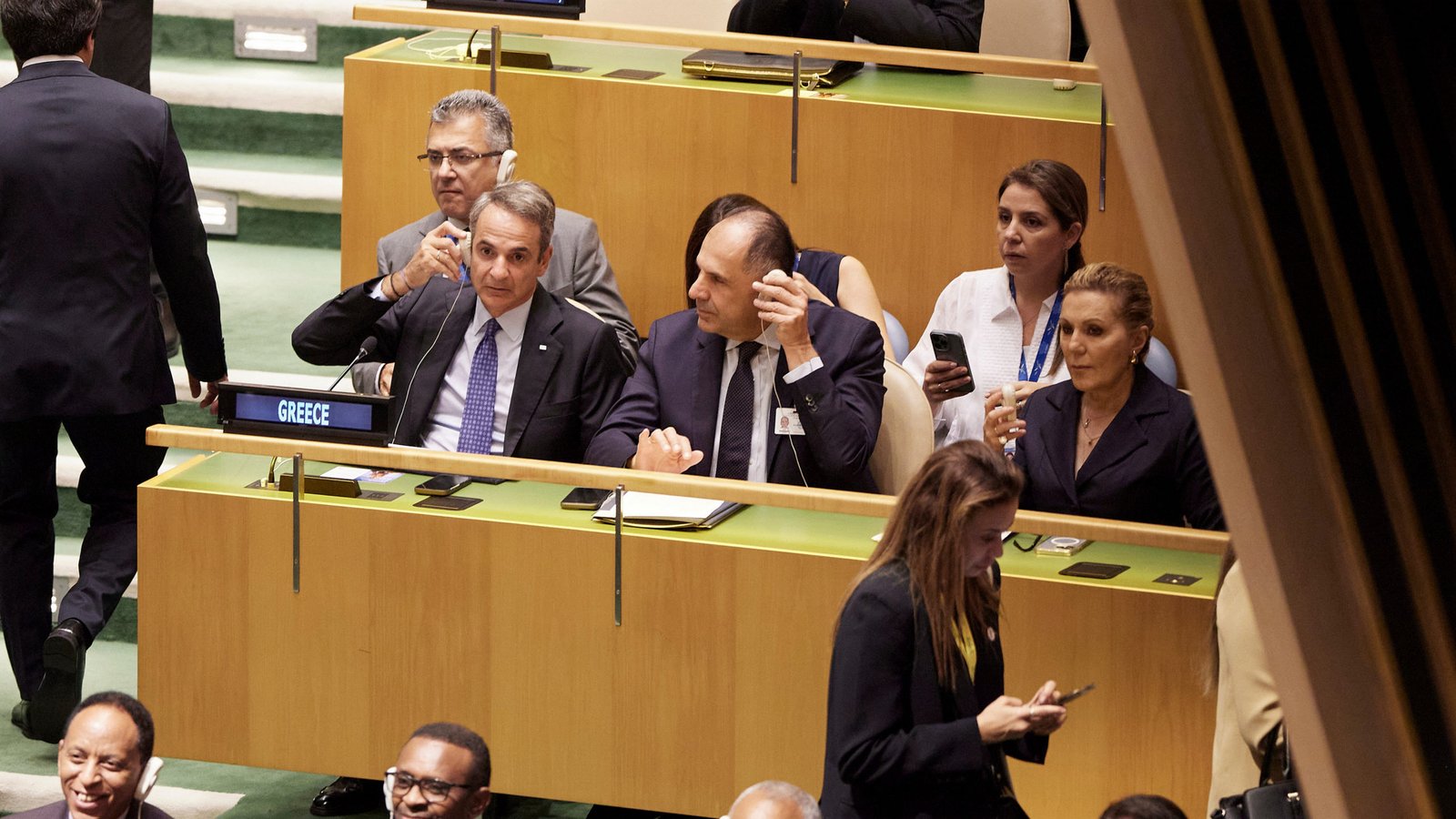 Κυριάκος Μητσοτάκης: Συνάντηση με τον μεταβατικό Πρόεδρο της Συρίας, Αχμέντ Αλ Σάρα και τον βοηθό του Τραμπ, Michael Kratsios