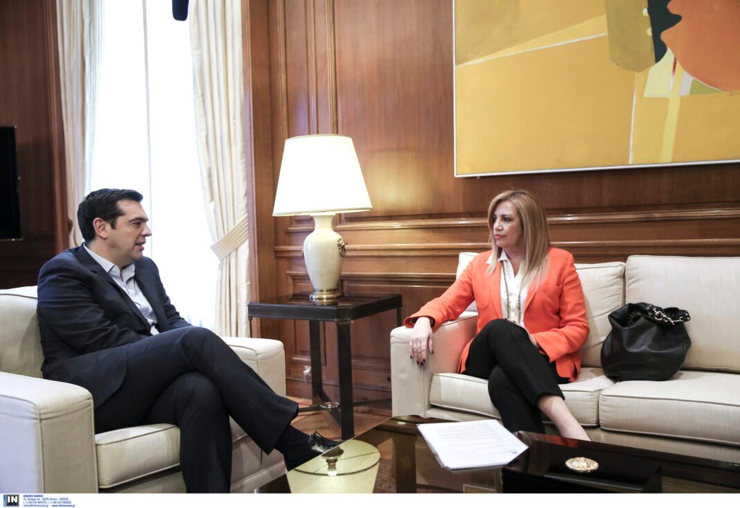 Βιβλίο Τσίπρα: Η αναφορά στον διάλογο με την Φώφη Γεννηματά το 2015 και η διάψευση του Μανώλη Όθωνα – «Καμία νύξη για συνεργασία δεν υπήρξε»