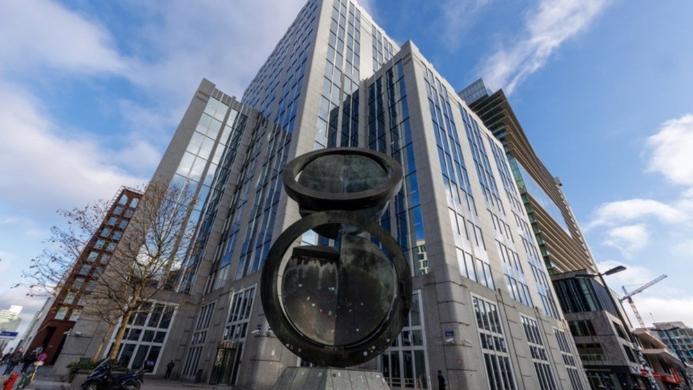 Η κεντρική τράπεζα της Ρωσίας καταθέτει αγωγή κατά του Euroclear – “Παράνομα” τα σχέδια της ΕΕ για τα ρωσικά assets