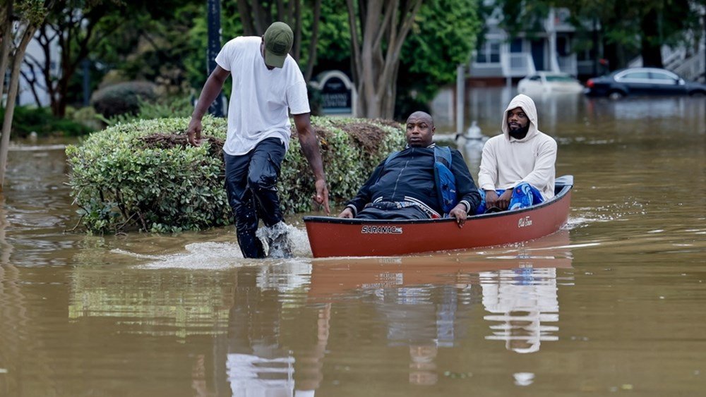 Καταστροφικές πλημμύρες “βούλιαξαν” την δυτική Ουάσινγκτον – Ολόκληρες περιοχές κάτω από το νερό