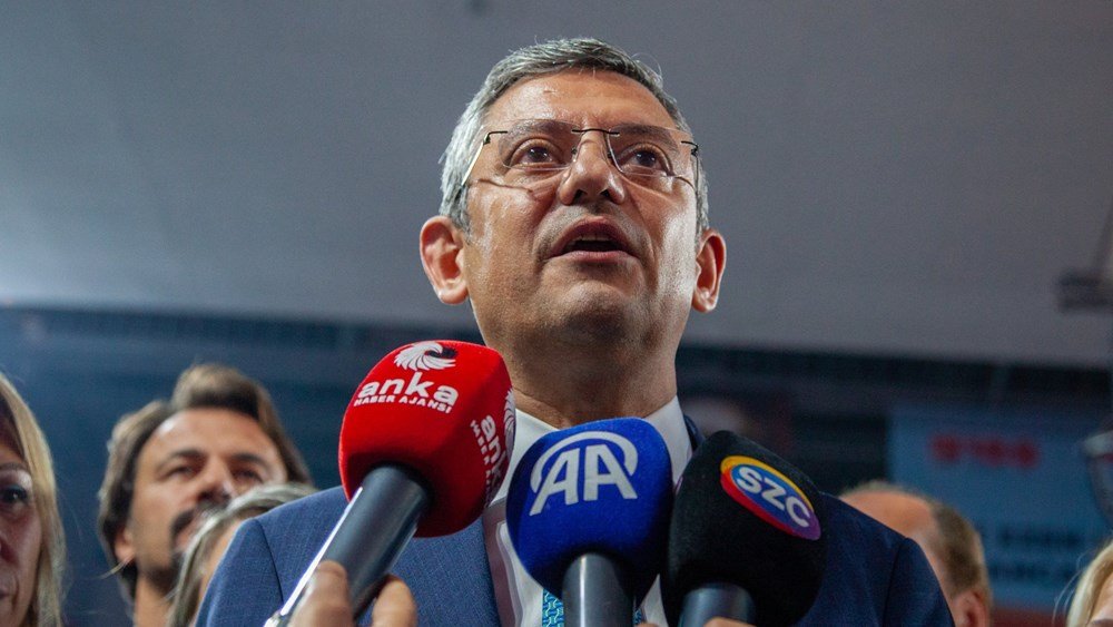 Οζ. Οζέλ: Ύμνοι σε Ελλάδα – Βουλγαρία για τιμές, “σκληρά λόγια” για την Τουρκία