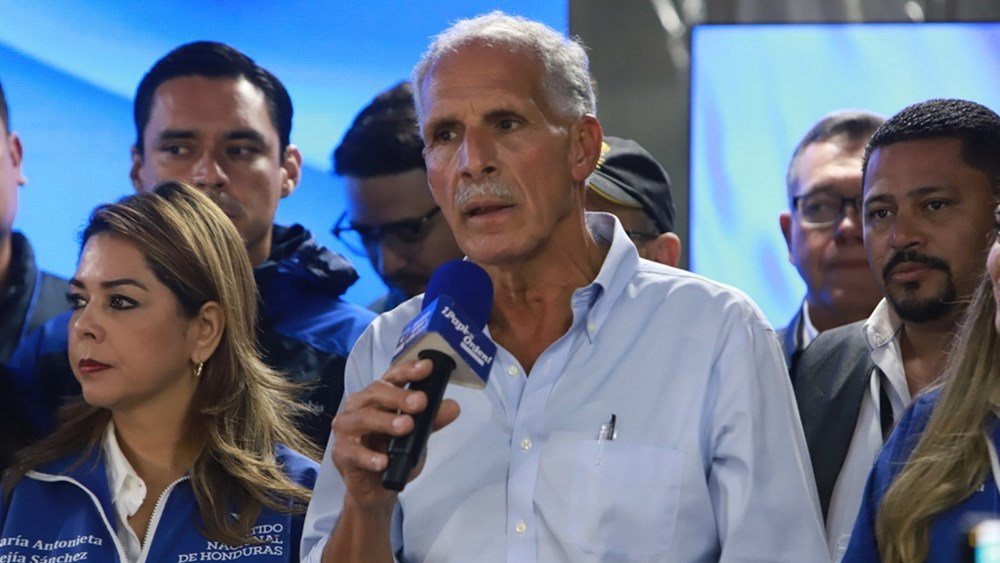 Ονδούρα:-Νικητής-των-προεδρικών-εκλογών-ο-Νάσρι-Ασφούρα-που-υποστήριξε-ο-Τραμπ