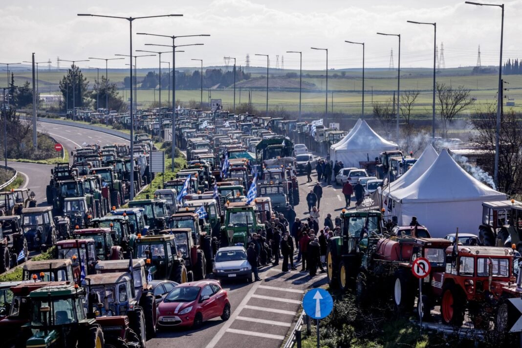 «Σπάει»-το-μέτωπο-των-αγροτών-–-18-μπλόκα-λένε-«ναι»-σε-διάλογο-με-την-κυβέρνηση