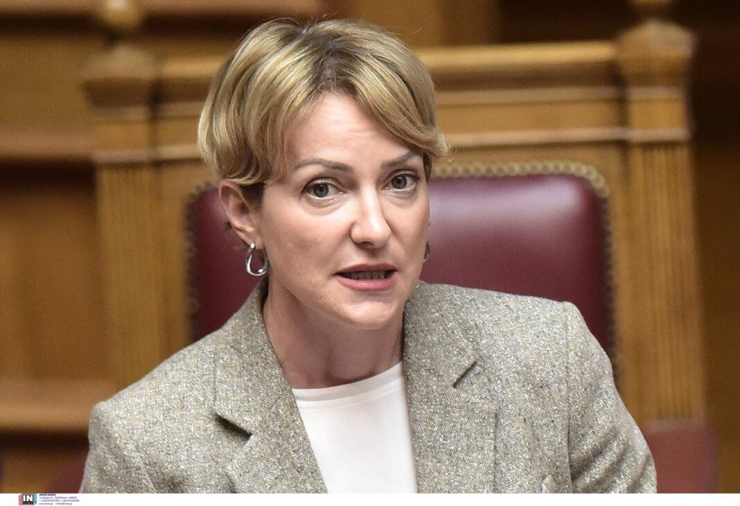 Σδούκου: Σεβασμός στο δικαίωμα των πολιτών να μετακινούνται ελεύθερα – Το ΠΑΣΟΚ «ντύθηκε» τροχονόμος για να αντιπολιτευτεί