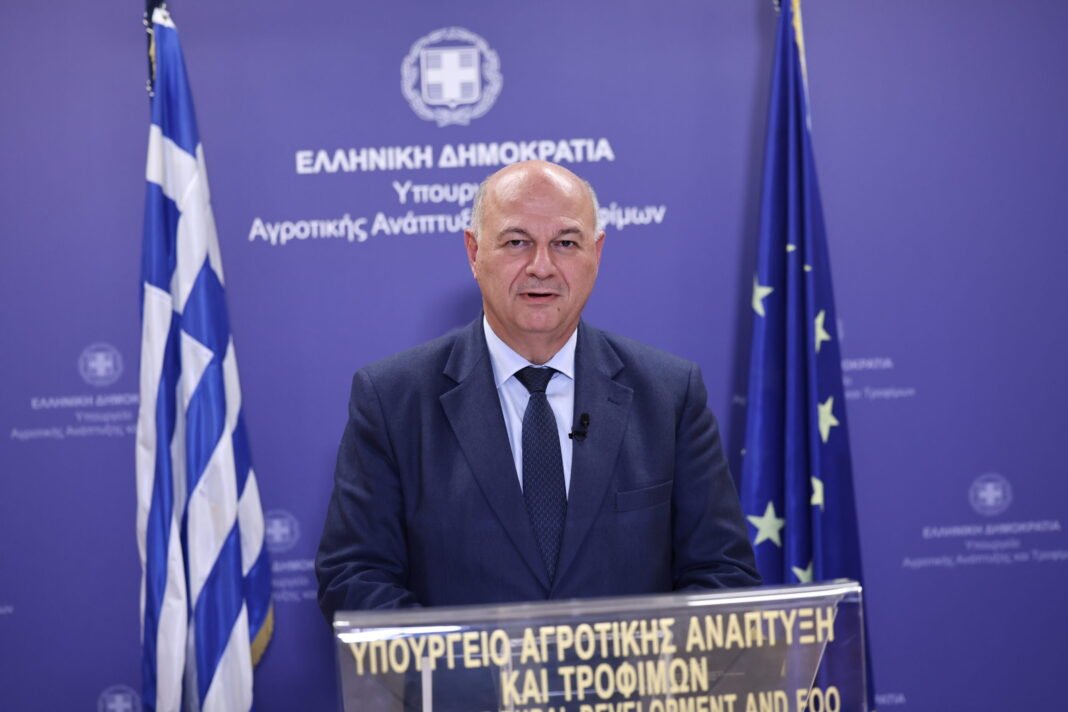 Τσιάρας: «Η κυβέρνηση δεν έχει να χωρίσει τίποτα με τους αγρότες – Κανένας δεν έχει δικαίωμα να κλείσει τη χώρα»