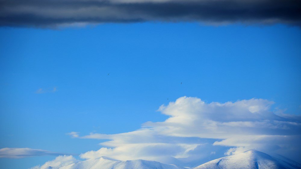 Σφοδρές χιονοπτώσεις, πολικές θερμοκρασίες πλήττουν μεγάλο τμήμα της Ευρώπης – Προβλήματα στις μετακινήσεις