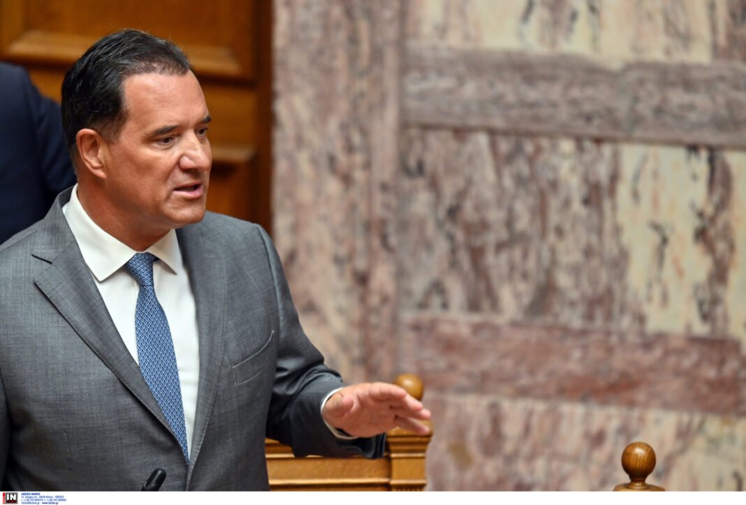 Γεωργιάδης:-«Είμαστε-ομάδα-–-Ένας-για-όλους-και-όλοι-για-έναν»-–-Τι-απάντησε-για-τη-δήλωσή-του-που-άναψε-«φωτιές»