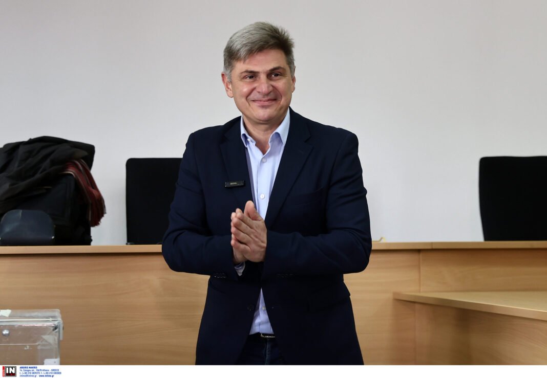 Νικόλας-Φαραντούρης:-«Να-μην-προεξοφλεί-κανείς-τη-συμμετοχή-μου-πουθενά»