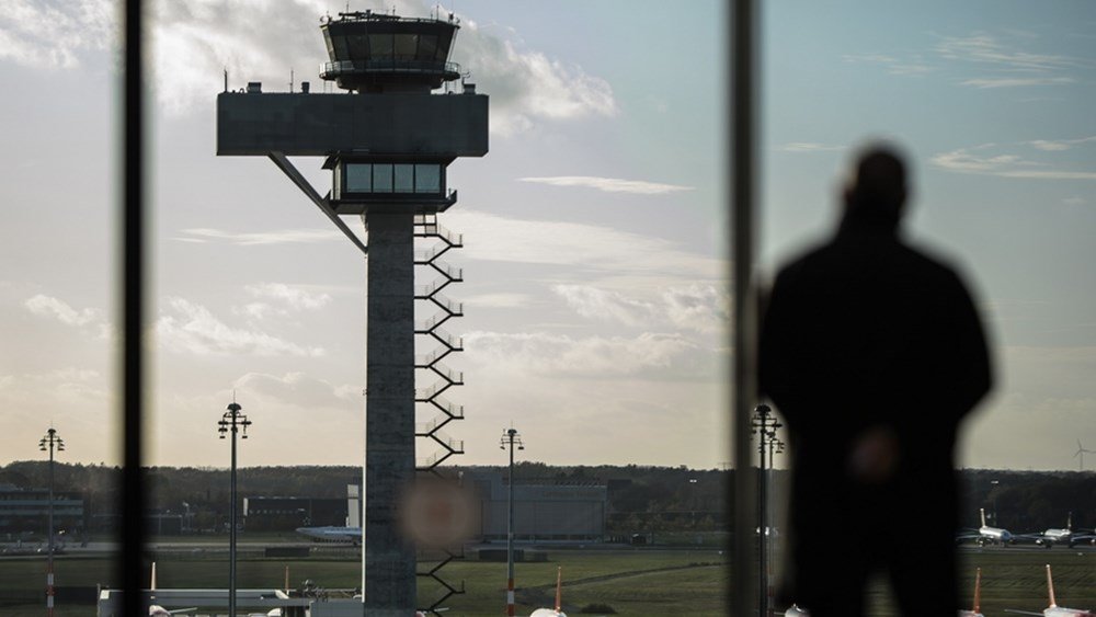 Ουγγαρία: Προσωρινά κλειστό το αεροδρόμιο της Βουδαπέστης λόγω δυσμενών καιρικών συνθηκών