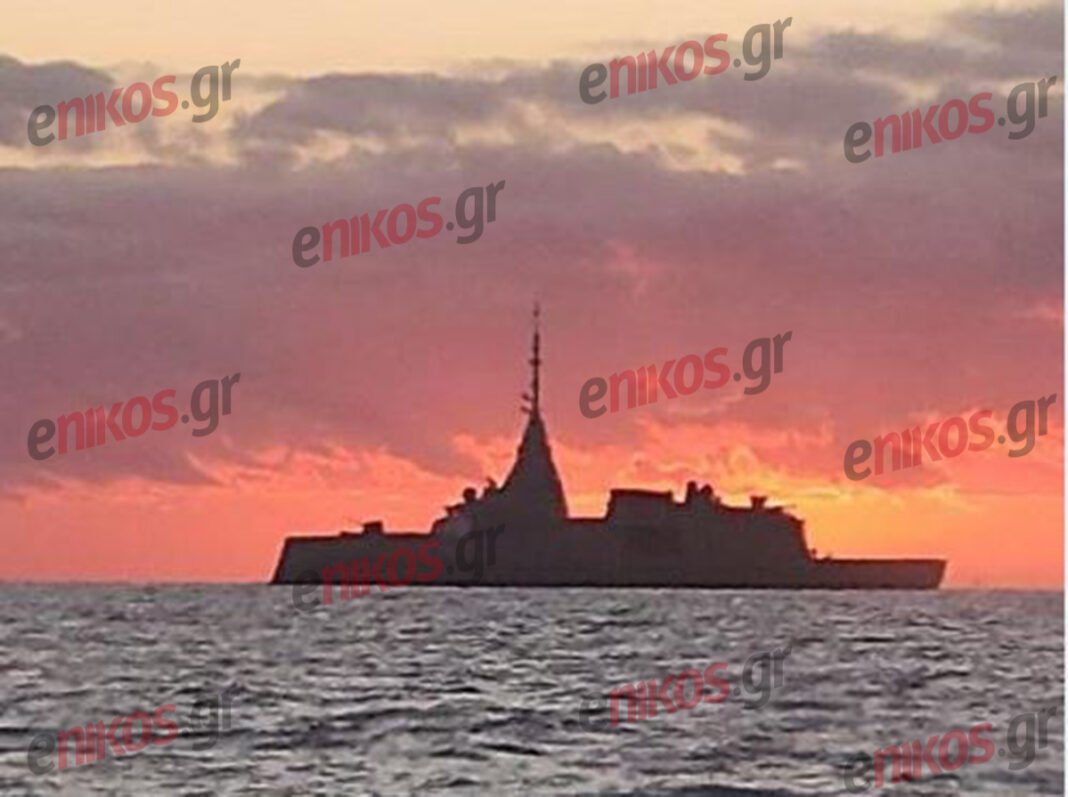 «Κίμων»:-Εντυπωσιακές-εικόνες-της-επιβλητικής-φρεγάτας-να-«σκίζει»-τη-θάλασσα-–-ΦΩΤΟ-αναγνώστη