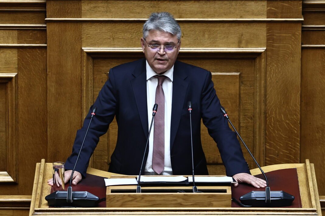 Νατσιός:-Η-νέα-σύμβαση-με-την-hellenic-train-δεν-θα-μας-εξασφαλίσει-ούτε-ασφαλή,-ούτε-σύγχρονα-τρένα