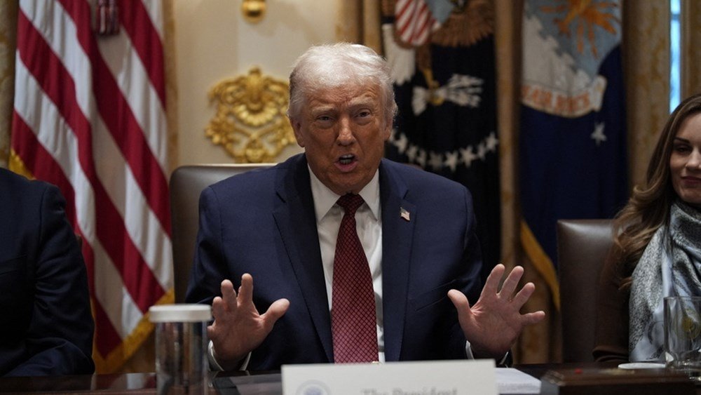 Ο-Τραμπ-λέει-ότι-“έπεισε-τον-εαυτό-του”-να-αναβάλει-τη-στρατιωτική-δράση-στο-Ιράν