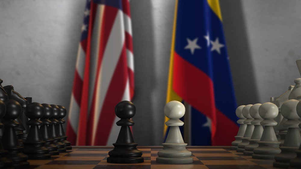 Το-πρώτο-αεροπλάνο-με-Βενεζουελάνους-μετανάστες-που-απελάθηκαν-από-τις-ΗΠΑ-προσγειώθηκε-στο-Καράκας-μετά-τη-σύλληψη-Μαδούρο