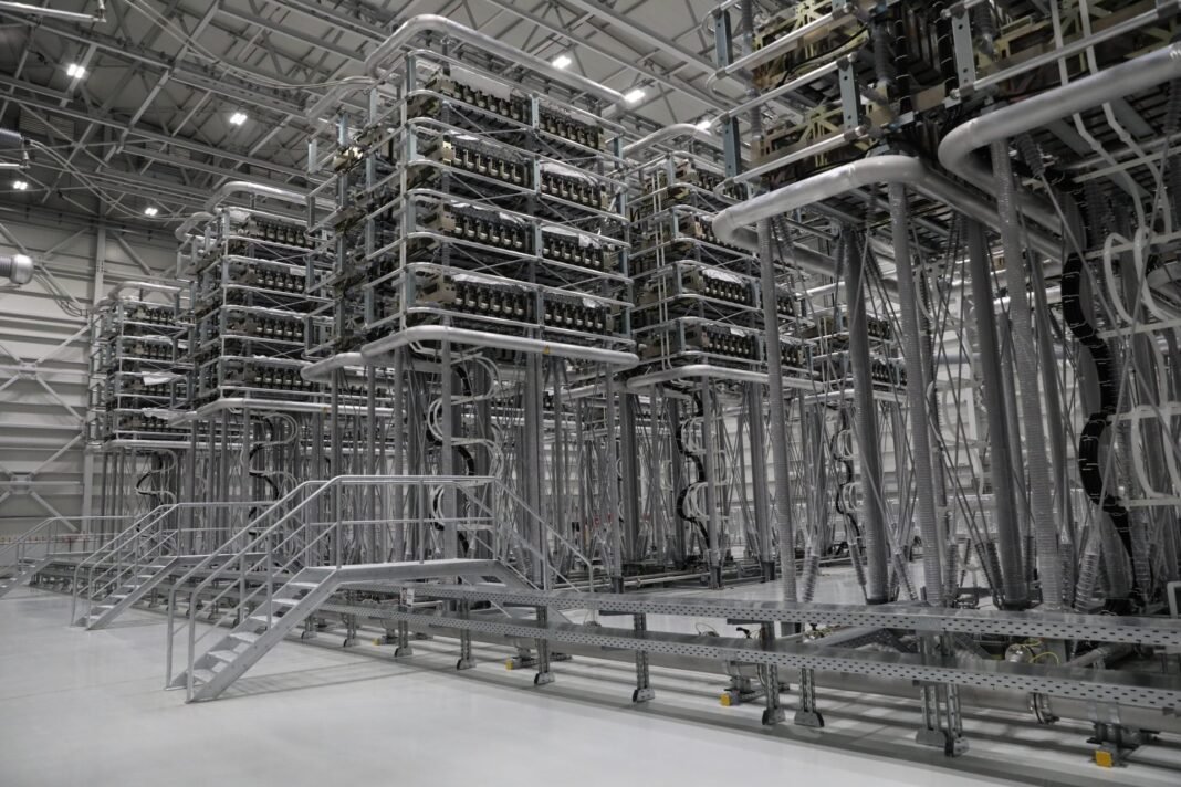 ΑΔΜΗΕ:-Αρχίζει-ο-διαγωνισμός-για-τους-Σταθμούς-Μετατροπής-της-διασύνδεσης-Κορίνθου-–-Κω