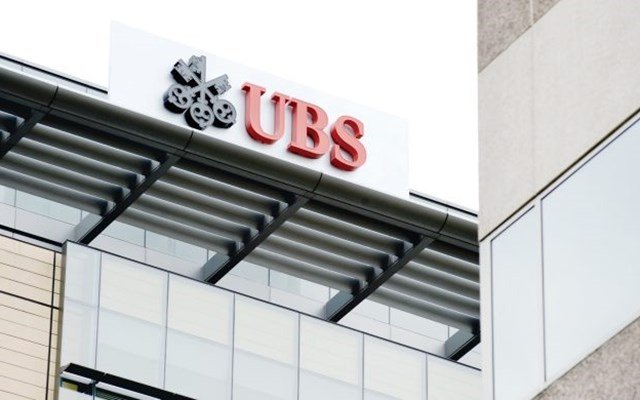 ubs:-“Ανεβάζει”-τις-τιμές-στόχους-για-τις-ελληνικές-τράπεζες-–-Ισχυρό-story-και-το-2026