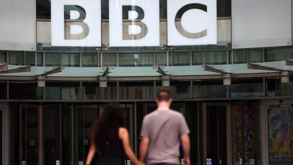 “Στρατηγική συνεργασία” του BBC με το YouTube “Στρατηγική-συνεργασία”-του-bbc-με-το-youtube
