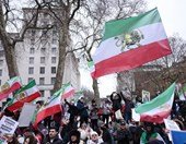 Ιράν: Η χήρα του Σάχη καλεί τις δυνάμεις ασφαλείας να ενωθούν με τους διαδηλωτές