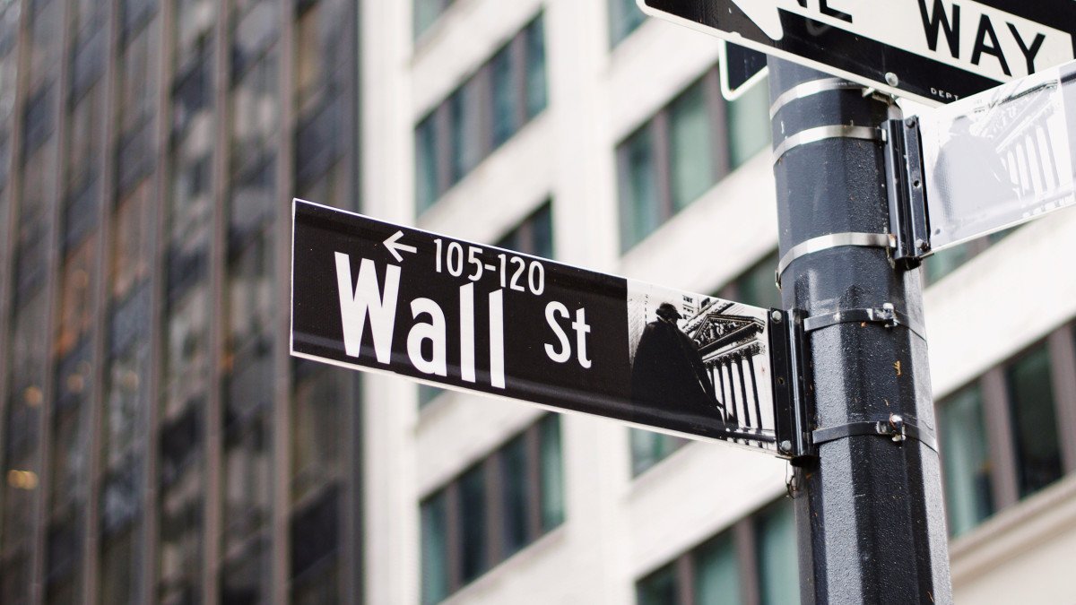 Πτώση στη Wall Street – Στο επίκεντρο οι έρευνες κατά του υπουργείου Δικαιοσύνης κατά του Πάουελ