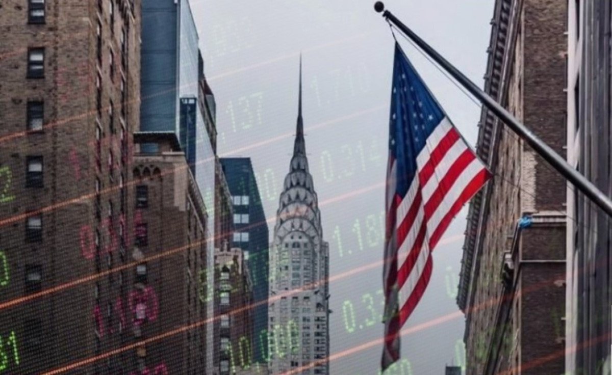 Σε αναζήτηση κατεύθυνσης η Wall Street – Στο φόντο Τραμπ, μάκρο και επιτόκια