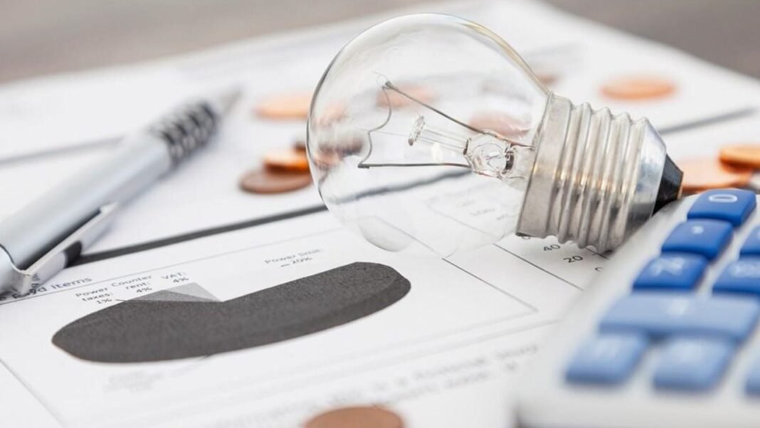 Ηλεκτρικό-ρεύμα:-Από-σήμερα-το-«πορτοκαλί»-τιμολόγιο-για-επιχειρήσεις