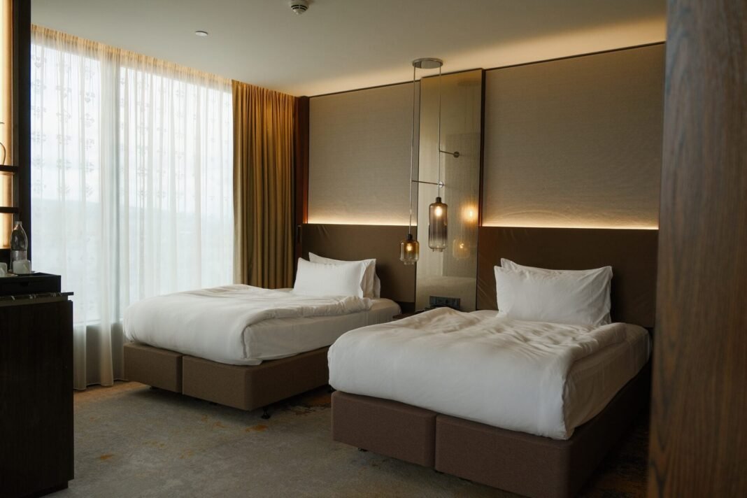 Βραχυχρόνια-μίσθωση:-Κόφτες,-περιορισμοί-και-όσα-αλλάζουν-μέσα-στο-2026