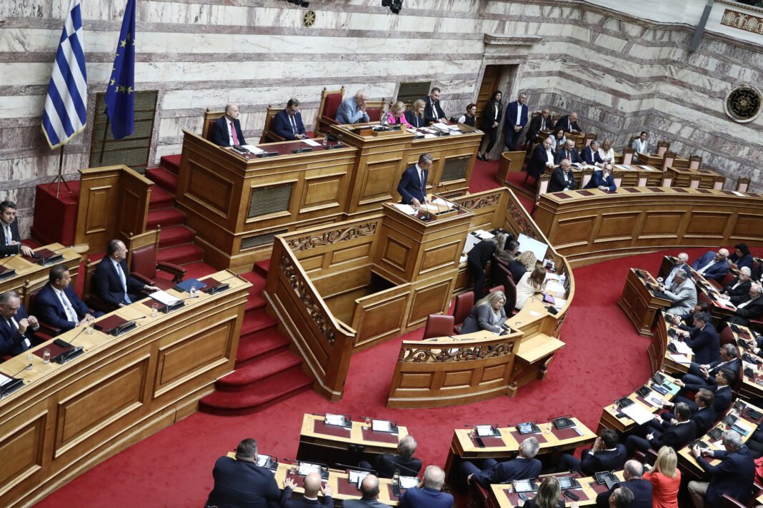 Αναθεώρηση του Συντάγματος: Οι 8 μεταρρυθμίσεις για την Ελλάδα του 2030 – Ο οδικός άξονας και το μήνυμα Μητσοτάκη