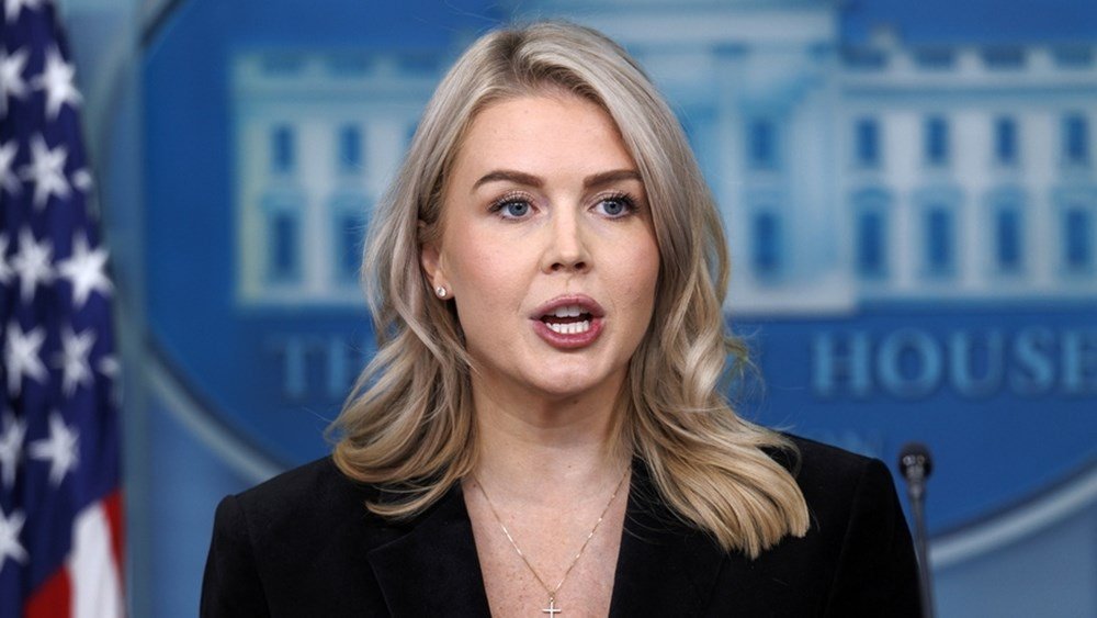 Λευκός Οίκος: “Ψευδοαγανάκτηση” οι αντιδράσεις για το βίντεο που ανήρτησε ο Τραμπ που δείχνει τους Ομπάμα με τη μορφή πιθήκων