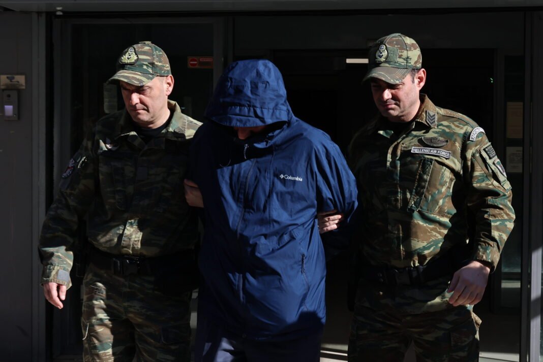 Σε διαθεσιμότητα με απόφαση του αρχηγού ΓΕΕΘΑ ο Σμήναρχος που συνελήφθη για κατασκοπεία
