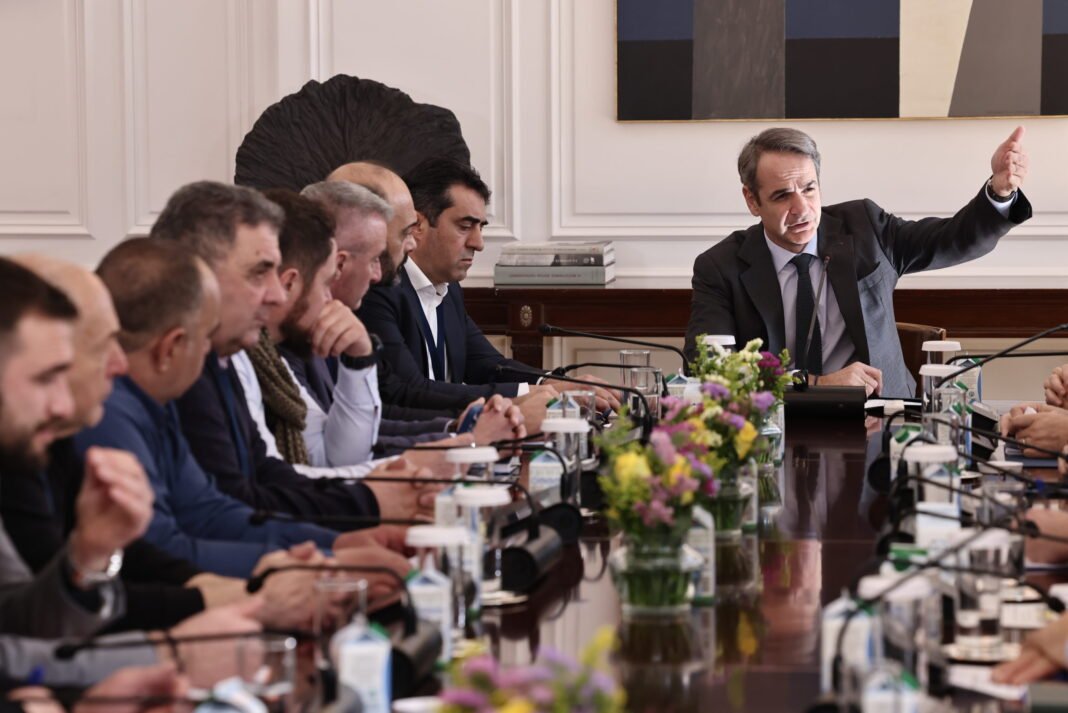 Σύσκεψη Μητσοτάκη με κτηνοτρόφους: Οι 3 άξονες της συζήτησης – Τσιάρας: Στόχος μας η εκρίζωση της ευλογιάς