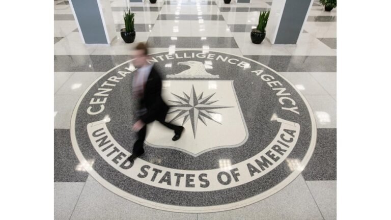 Η-cia-αναζητά-πληροφοριοδότες-στον-κινεζικό-στρατό-–-Βίντεο-για-στρατολόγηση-κατασκόπων