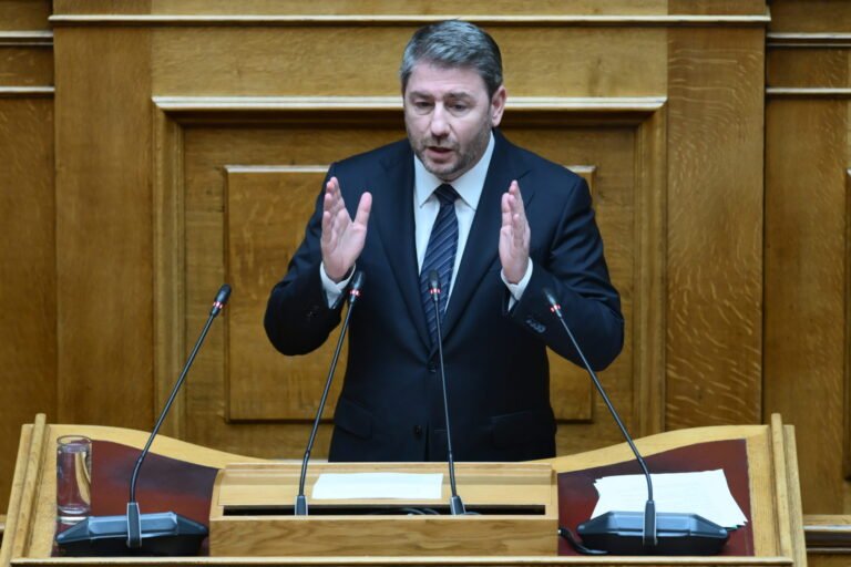 Ανδρουλάκης:-Η-εργασία-και-τα-εργασιακά-δικαιώματα-δεν-είναι-απλώς-συντελεστής-παραγωγής-–-Είναι-ζήτημα-Δημοκρατίας