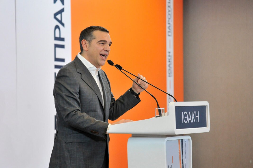 Απάντηση Τσίπρα σε Στουρνάρα: Του ευχόμαστε μια τρίτη θητεία ώστε να φτάσει τα χρόνια του Παναγόπουλου στη ΓΣΕΕ