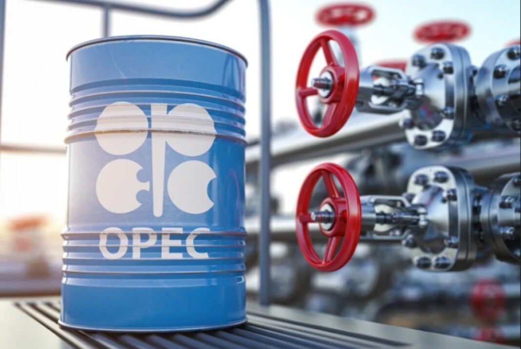 Ο OPEC+ εξετάζει την επανέναρξη αυξήσεων της παραγωγής πετρελαίου από τον Απρίλιο