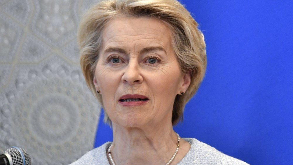 Η φον ντερ Λάιεν ζητά ευρωπαϊκή ρήτρα συλλογικής άμυνας