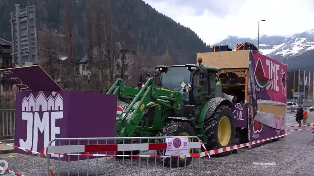 Ελβετία:-11-τραυματίες-από-έκρηξη-σε-καρναβάλι